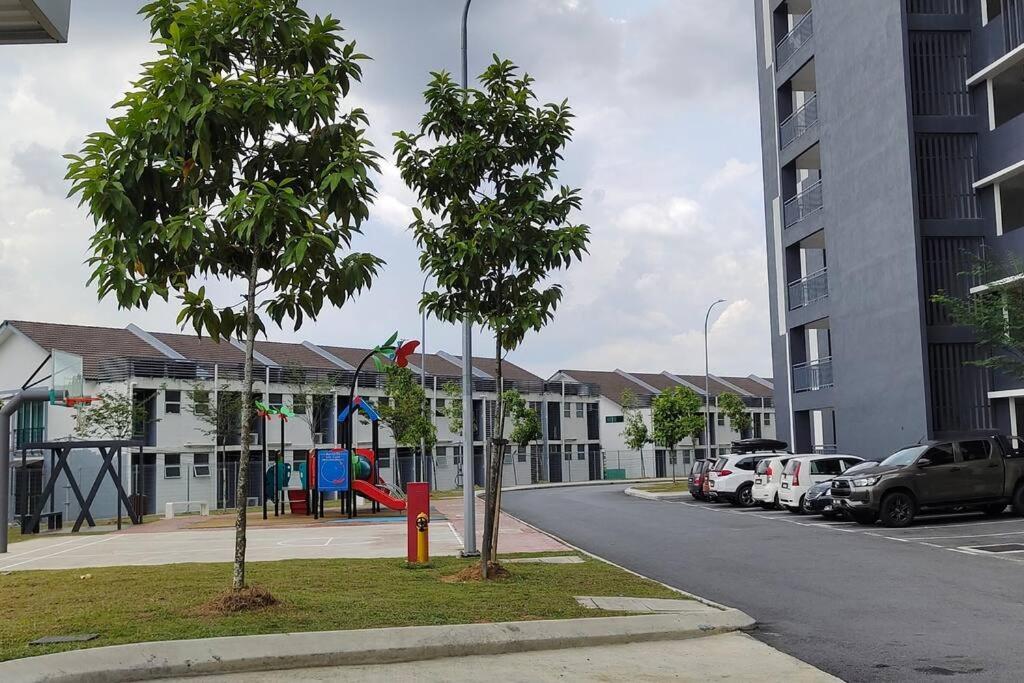D'Homestay Adelia Residence Bangi Avenue Kajang Exterior photo
