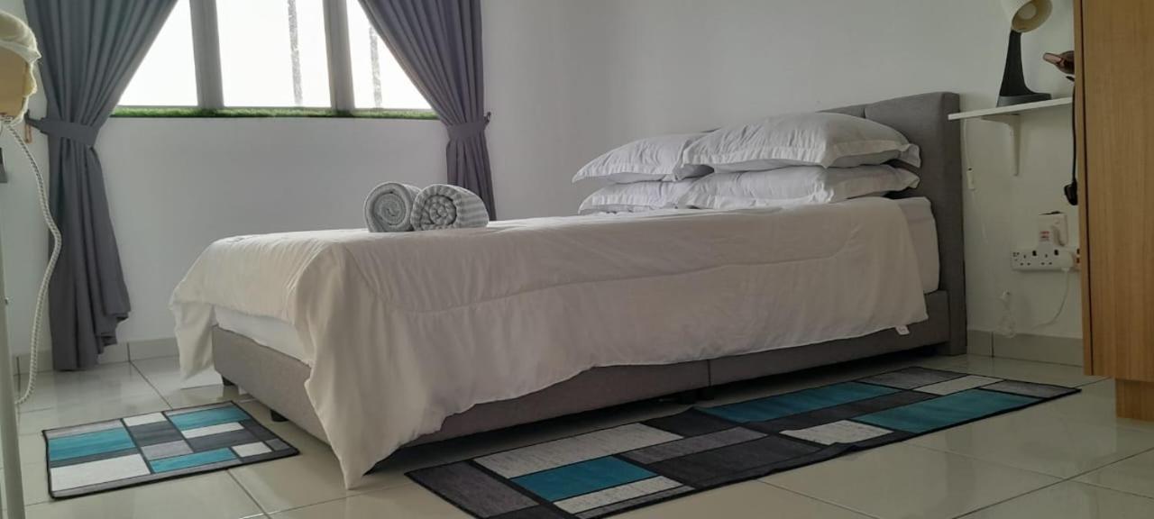 D'Homestay Adelia Residence Bangi Avenue Kajang Exterior photo
