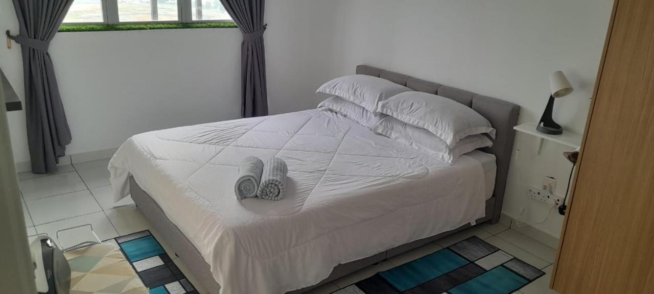 D'Homestay Adelia Residence Bangi Avenue Kajang Exterior photo